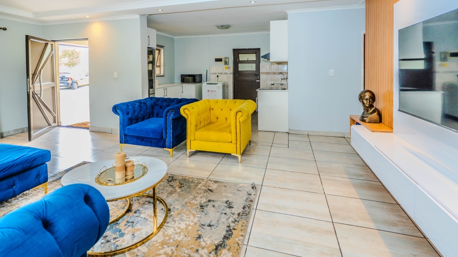4 Bedroom Property for Sale in Sunset Glen Western Cape